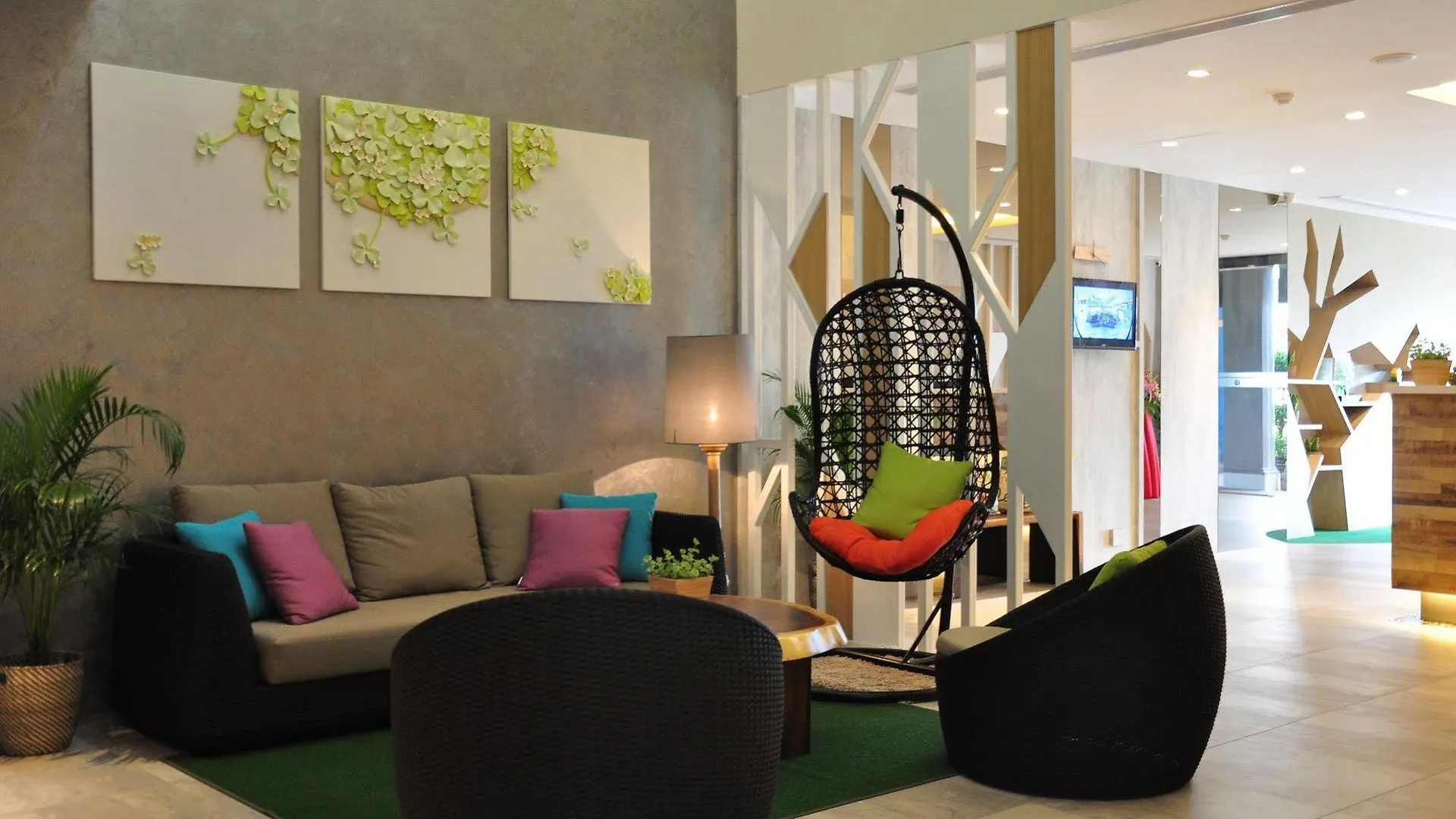 Champion Hotel kontakter